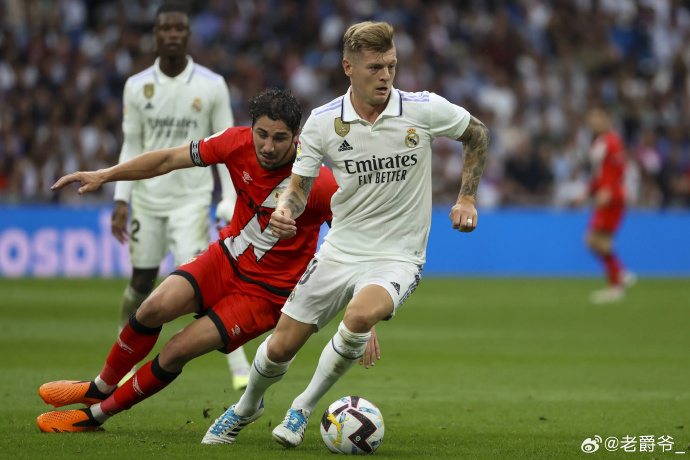 利记官网-沃特福德后防出色发挥，守住胜利