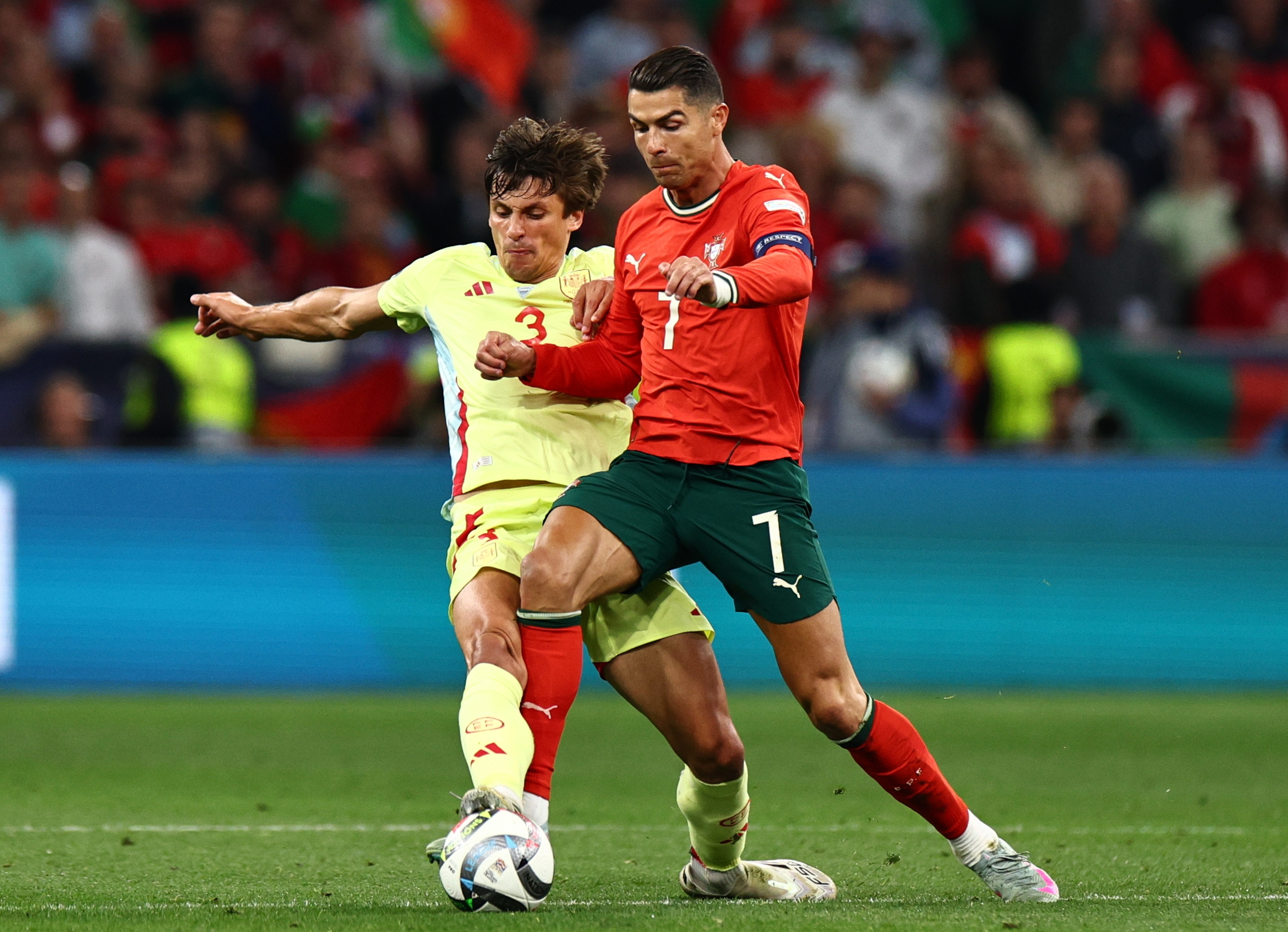 利记官网-英格兰大获全胜，与葡萄牙争夺欧洲杯冠军