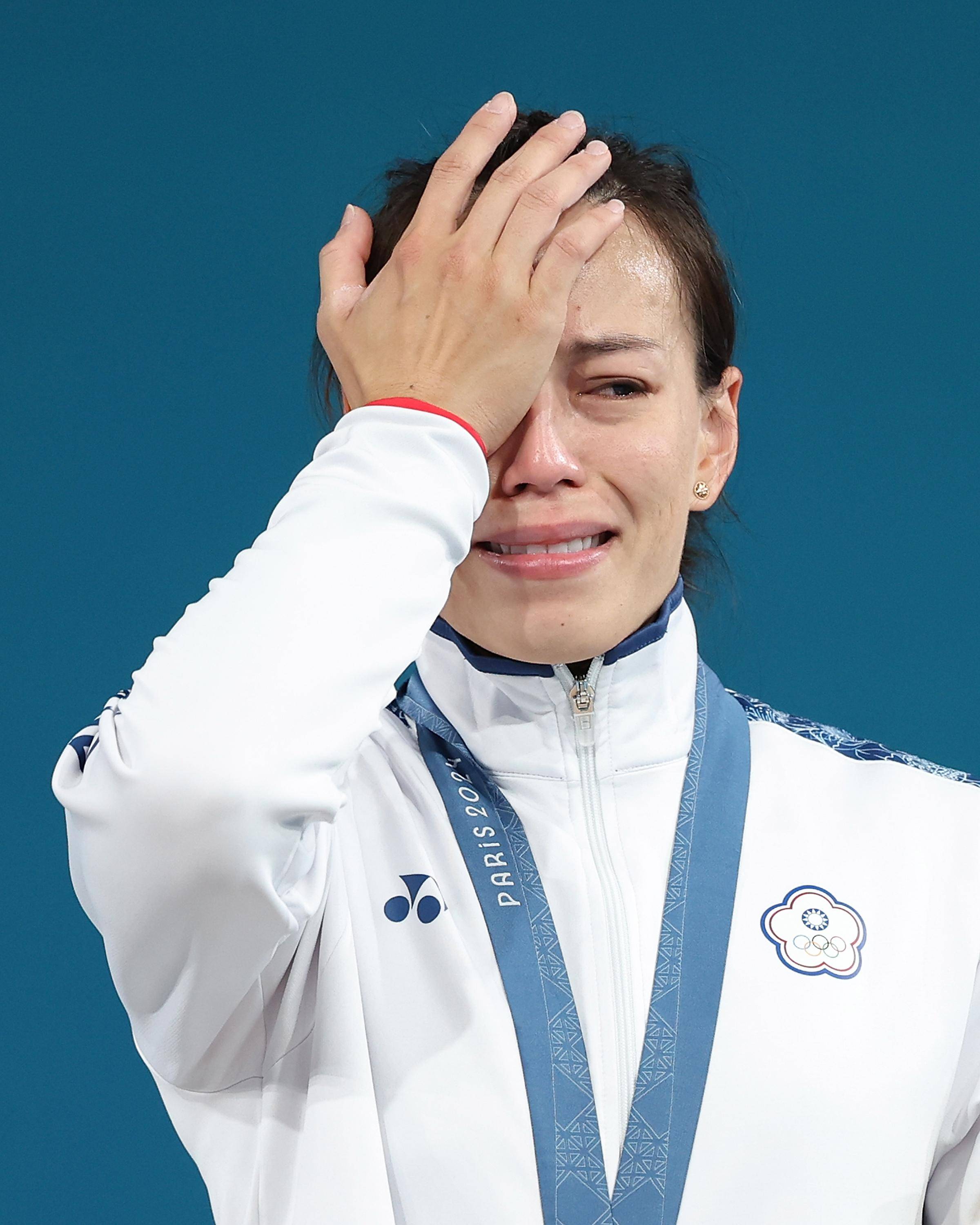 利记官网-柏林奥运会颁奖典礼隆重举行，选手欢声笑语共庆功绩