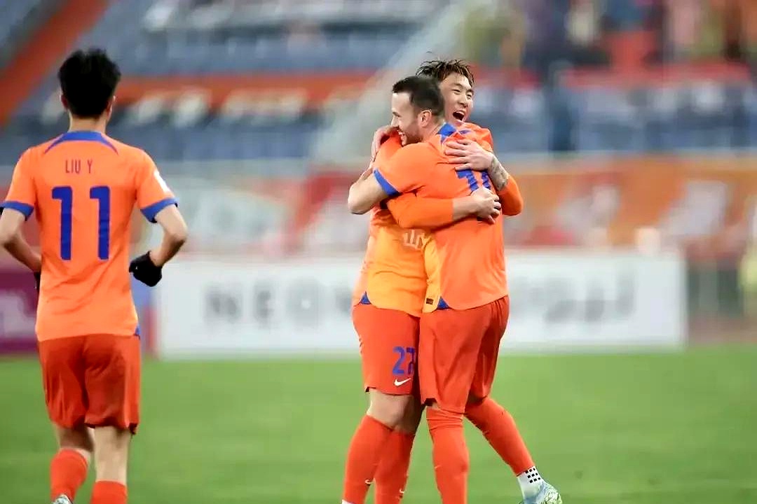 利记-鲁能客场击败对手，全队士气高昂