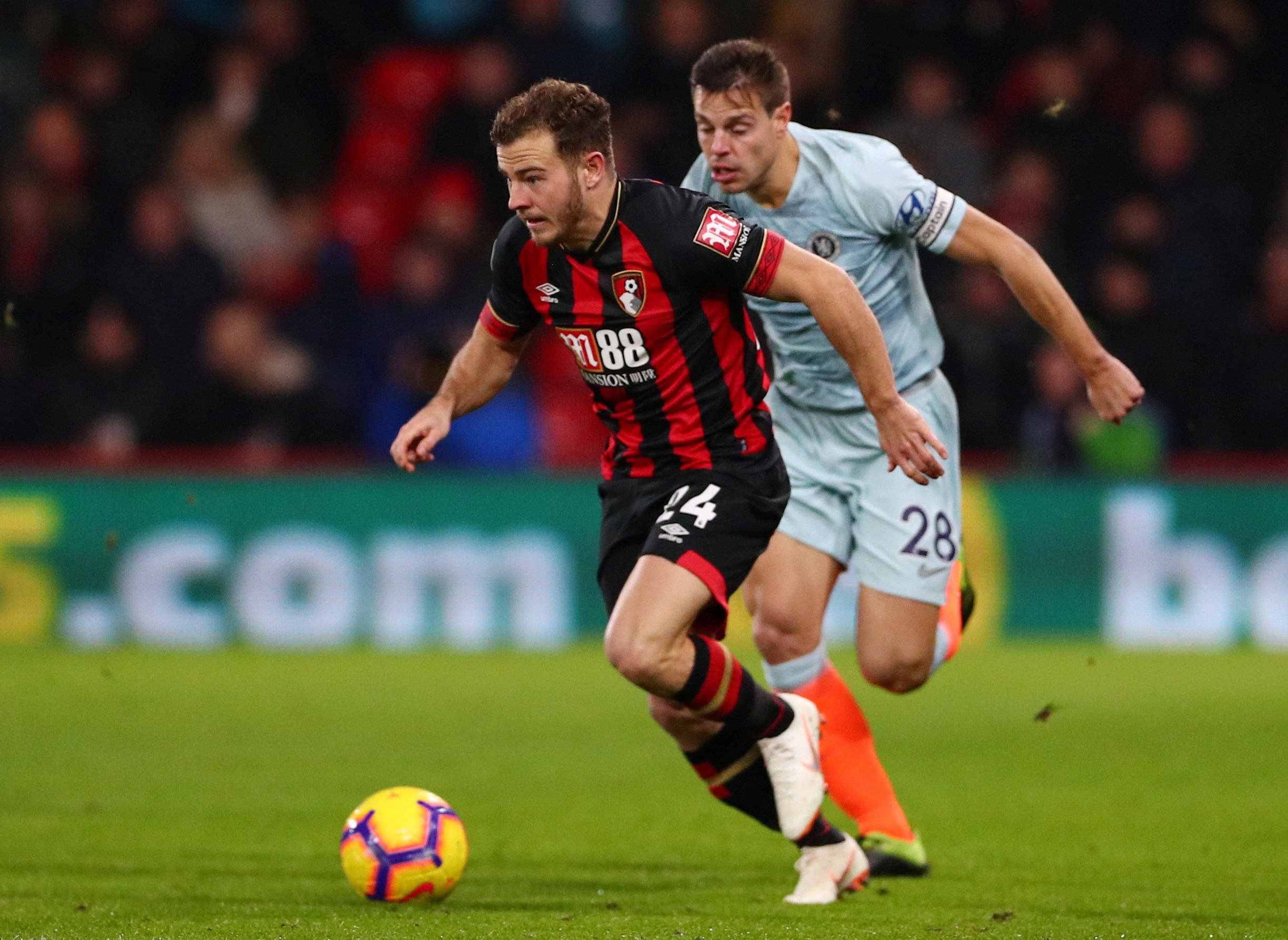 利记官网-狼队客场获胜，距离英超前四名仅一步之遥